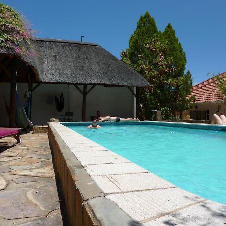 Paradisegarden Backpackers Windhoek Extérieur photo
